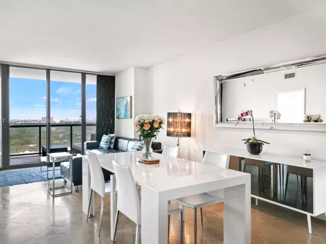 Продажа квартиры #1704 - фото 7260874