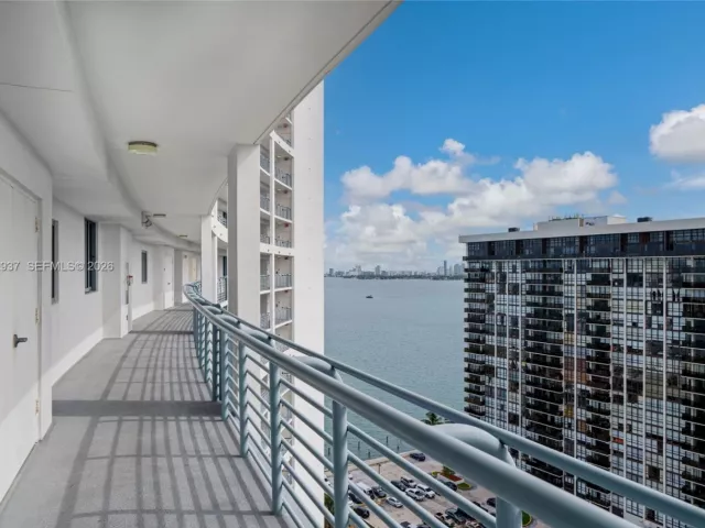 Продажа квартиры #1704 - фото 7260862