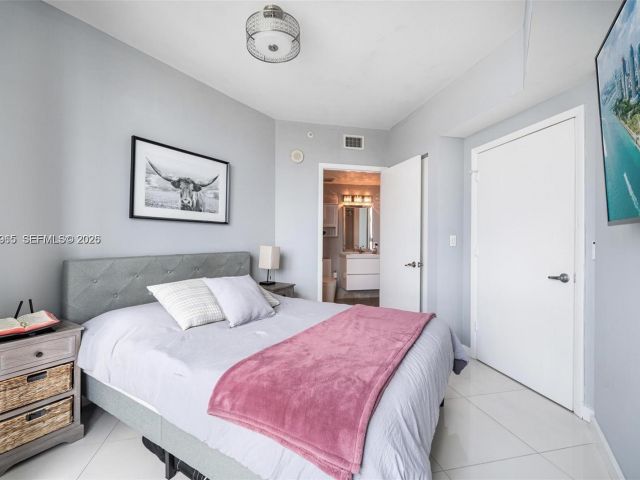 Продажа квартиры #2505 - фото 7294515