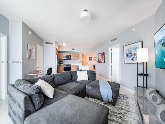 Продажа квартиры #2505 - фото 7294518