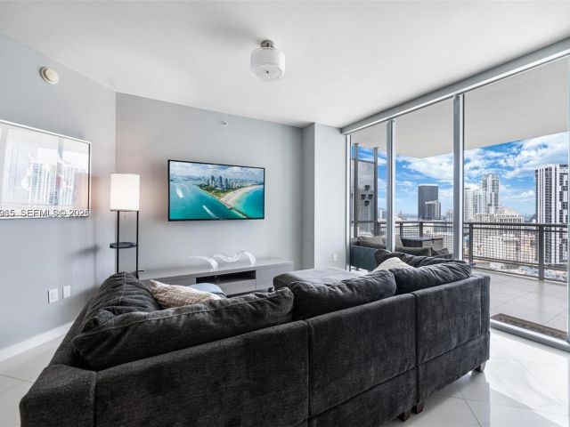 Продажа квартиры #2505 - фото 7294519