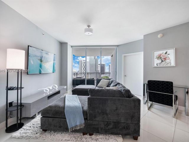 Продажа квартиры #2505 - фото 7294523