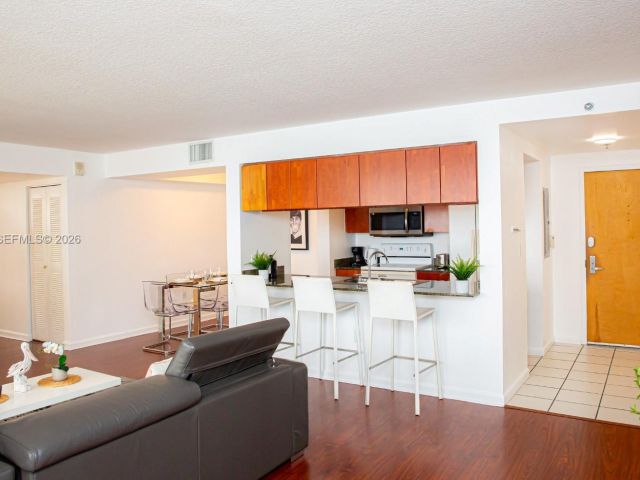 Продажа квартиры #1901 - фото 7265916