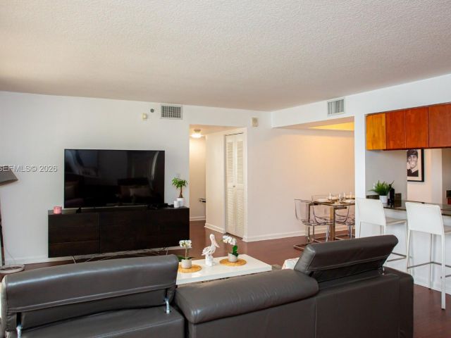 Продажа квартиры #1901 - фото 7265917