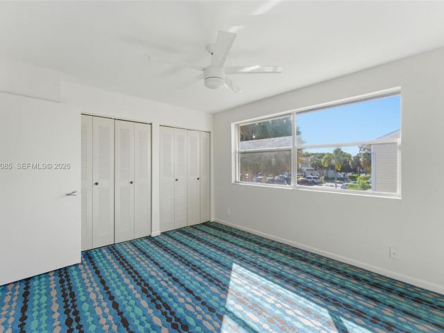 Продажа дома по адресу 2709 NE 15th St - фото 7251035