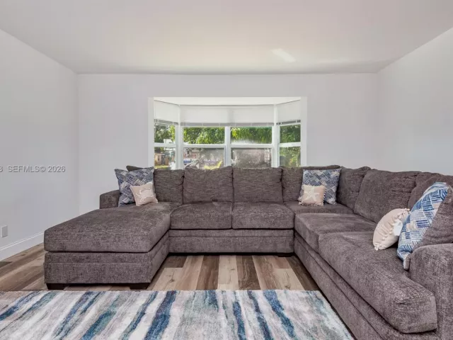 Дом в аренду по адресу 505 Heron Dr 505 - фото 7250628