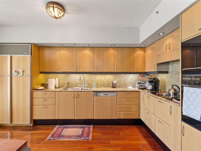 Продажа квартиры #1401 - фото 7265662