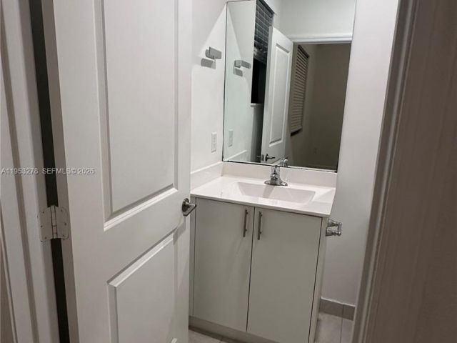 Дом в аренду по адресу 11869 SW 246th Ter 0 - фото 7516203