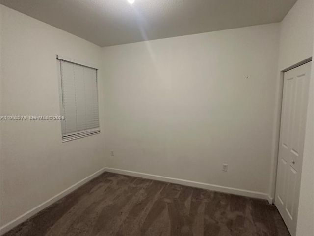 Дом в аренду по адресу 11869 SW 246th Ter 0 - фото 7516205