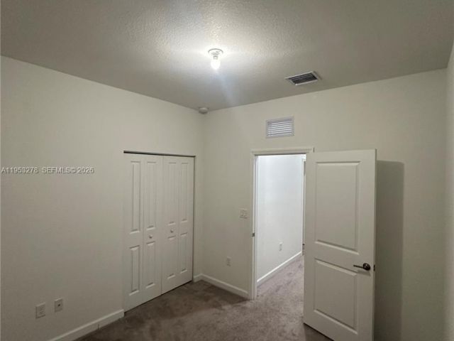 Дом в аренду по адресу 11869 SW 246th Ter 0 - фото 7516206