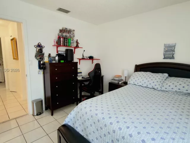 Продажа дома по адресу 7220 SW 149th Ct - фото 9084126