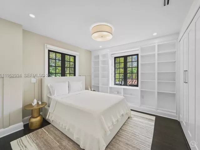 Продажа дома по адресу 1236 Obispo Ave - фото 9377616