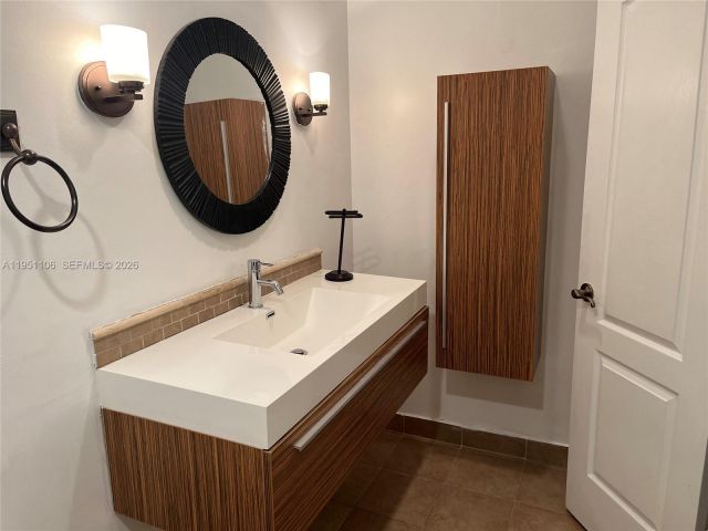 Дом в аренду по адресу 9702 Costa Del Sol Blvd 9702 - фото 7428537