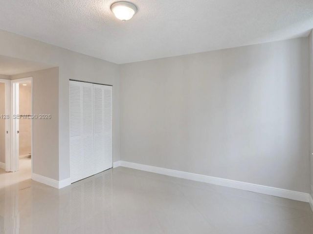 Квартира в аренду номер2004 - фото 7264208