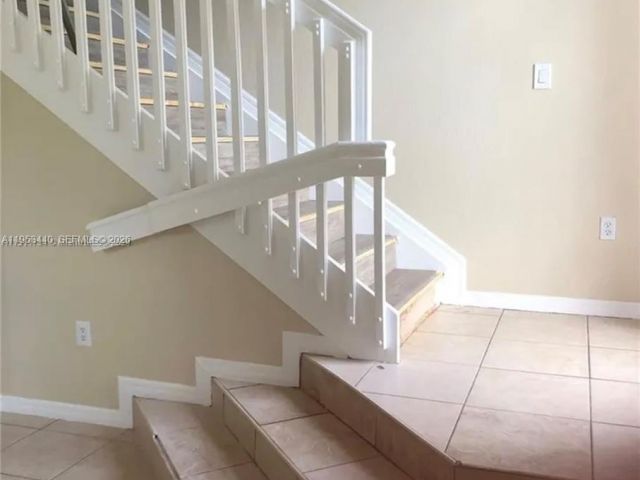 Дом в аренду по адресу 27550 SW 138th Path 0 - фото 7427736