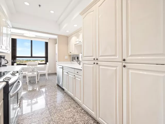 Продажа квартиры #806 - фото 7404413