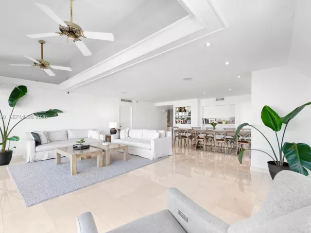 Продажа квартиры #806 - фото 7404418