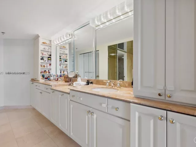 Продажа квартиры #806 - фото 7404408