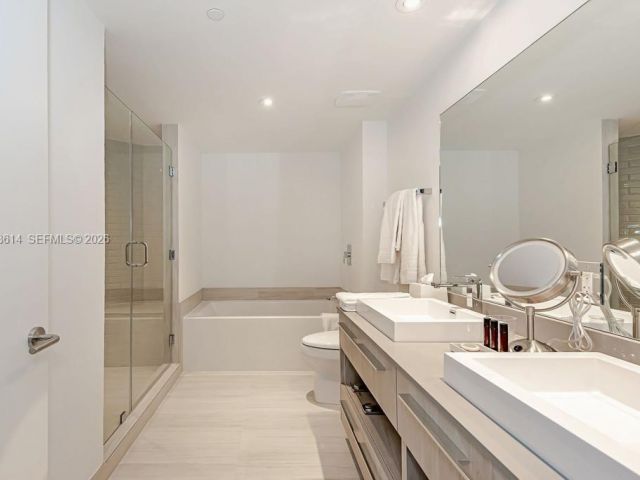 Продажа квартиры #R2701 - фото 7264011