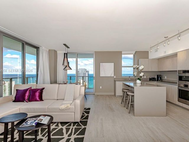 Продажа квартиры #R2701 - фото 7264023