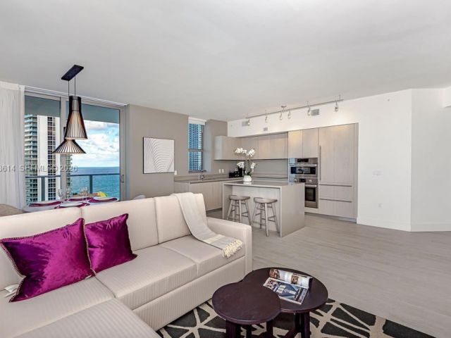 Продажа квартиры #R2701 - фото 7264028