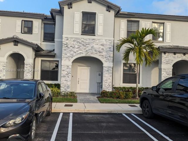 Дом в аренду по адресу 28661 SW 132nd Pl - фото 7431425