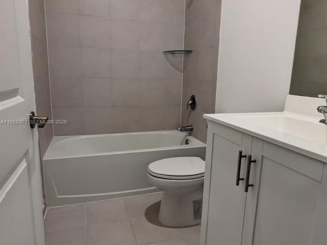 Дом в аренду по адресу 28661 SW 132nd Pl - фото 7431433