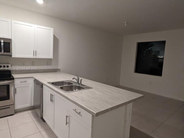 Дом в аренду по адресу 28661 SW 132nd Pl - фото 7431435