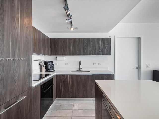 Продажа квартиры #1701 - фото 7264448