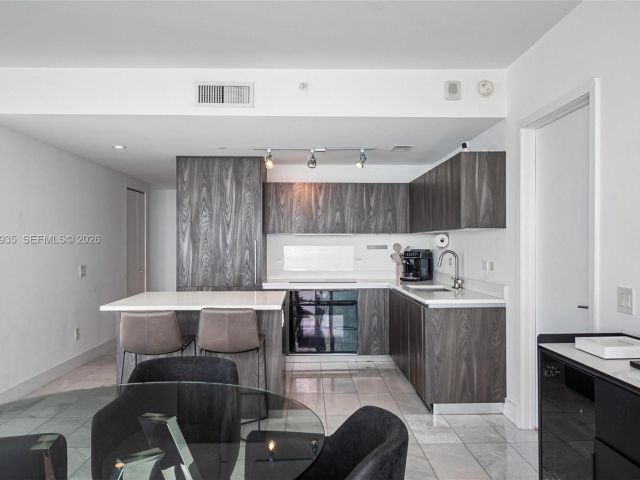 Продажа квартиры #1701 - фото 7264449