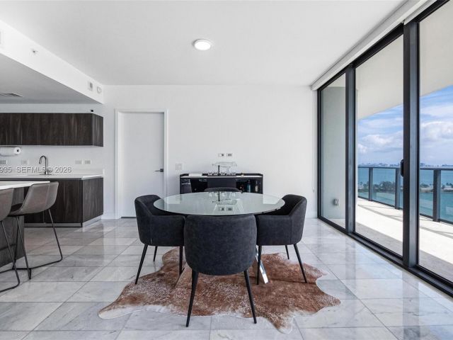 Продажа квартиры #1701 - фото 7264452