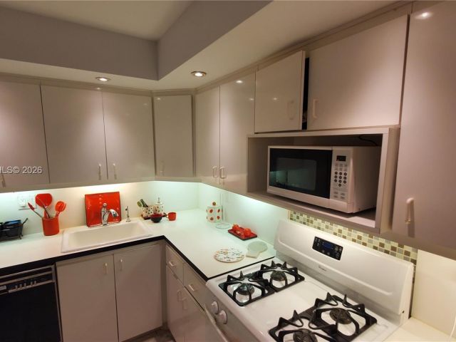 Продажа квартиры #401 - фото 7442516