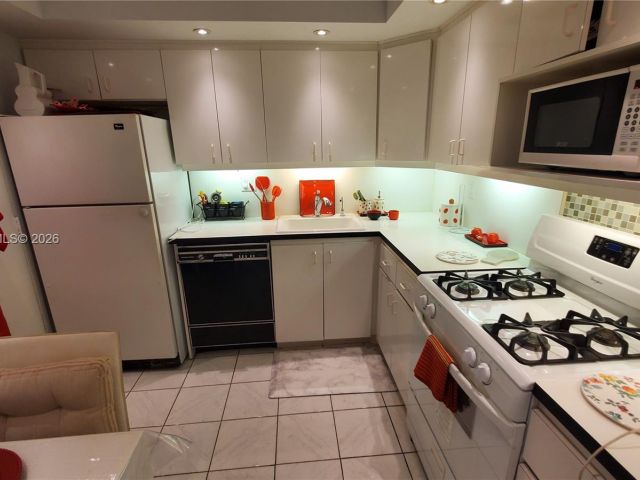 Продажа квартиры #401 - фото 7442517