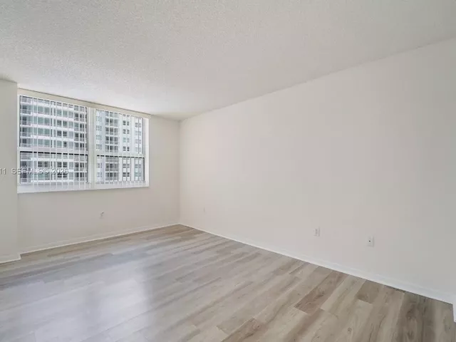 Продажа квартиры #1602 - фото 7263834