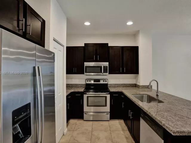 Продажа дома по адресу 358 SE 1st Way - фото 7285074