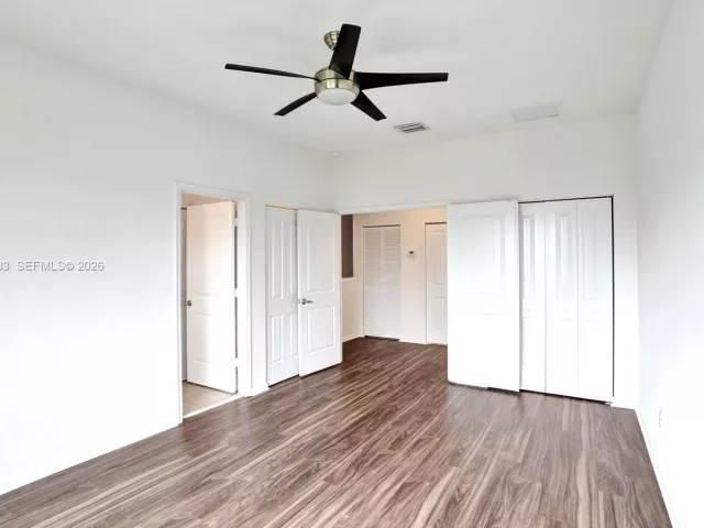 Продажа дома по адресу 358 SE 1st Way - фото 7285067