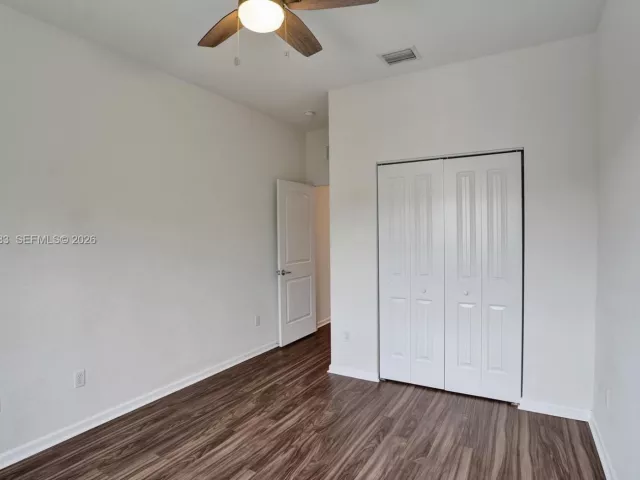 Продажа дома по адресу 358 SE 1st Way - фото 7285072