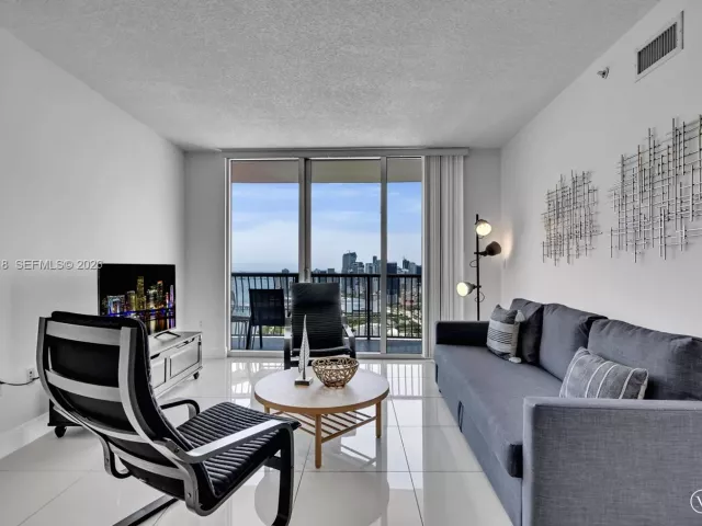 Квартира в аренду номер5310 - фото 7264425