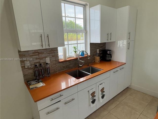 Продажа дома по адресу 12202 SW 216th St - фото 7263098
