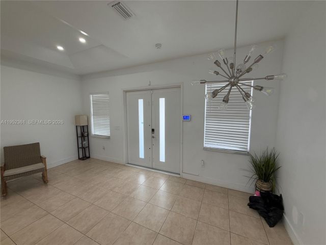 Продажа дома по адресу 12202 SW 216th St - фото 7263102