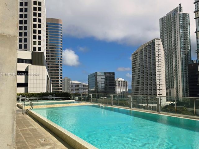 Продажа квартиры #2110 - фото 7263486