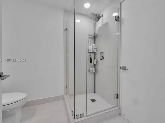 Квартира в аренду номер2406 - фото 7265614