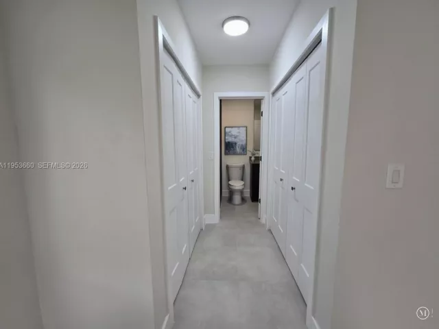 Продажа дома по адресу 765 NW 45th St - фото 7657098