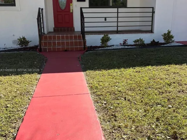 Дом в аренду по адресу 280 NE 48th Ter - фото 7269583