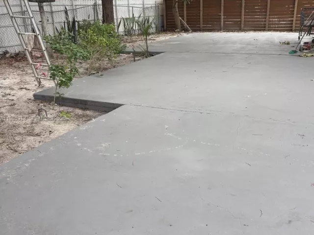 Дом в аренду по адресу 280 NE 48th Ter - фото 7269567