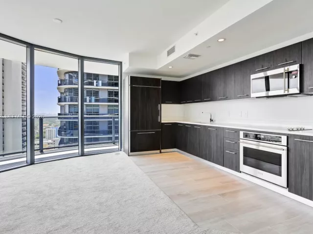 Продажа квартиры #1806 - фото 7263396