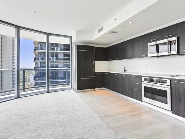 Продажа квартиры #1806 - фото 7263397