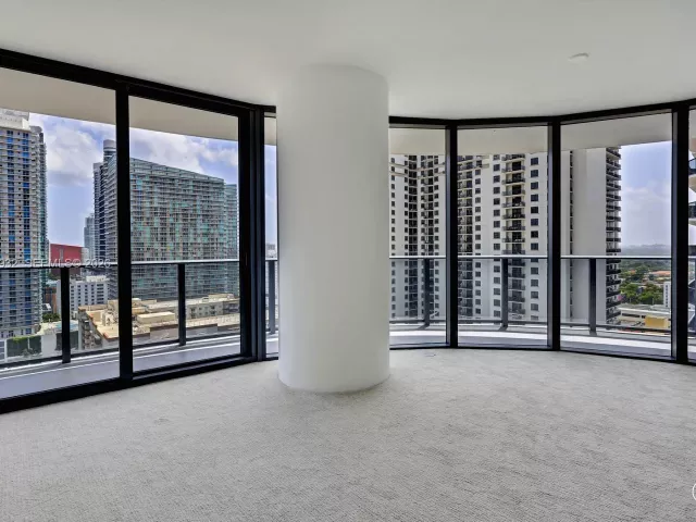 Продажа квартиры #1806 - фото 7263400