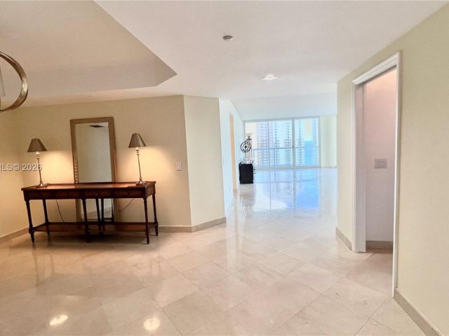 Квартира в аренду номер2143 - фото 7264417