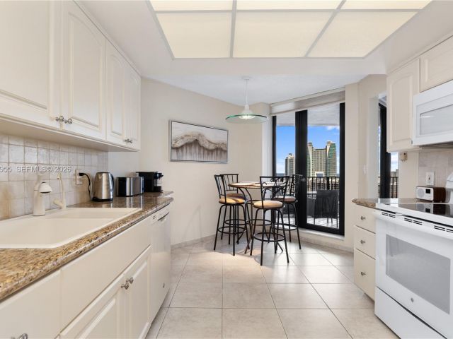 Продажа квартиры #417 - фото 7264674